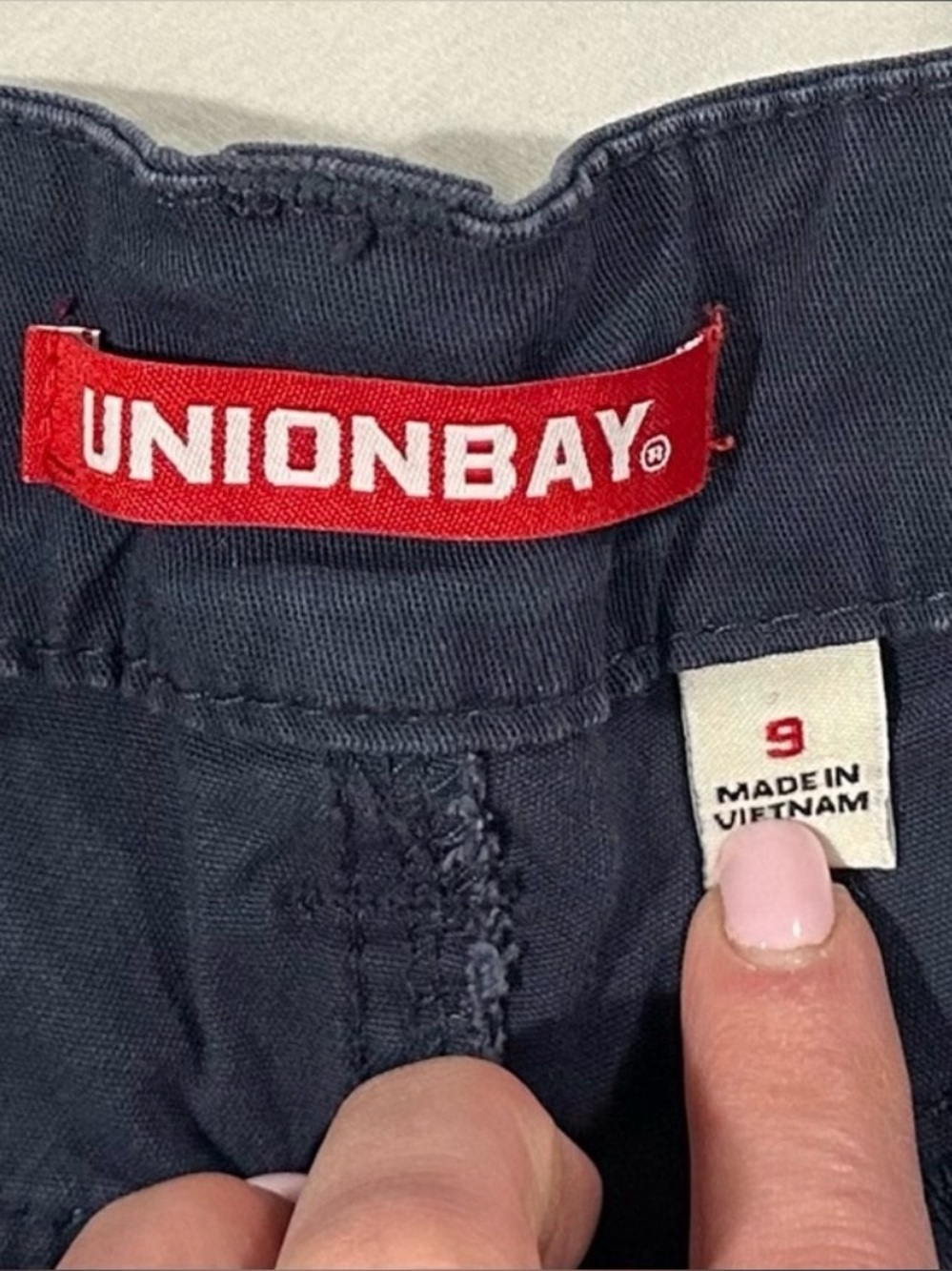 Union Bay Navy Stretch Chino Shorts Women’s Size 9 Mid Rise 3” inseam casual - Picture 3 of 5